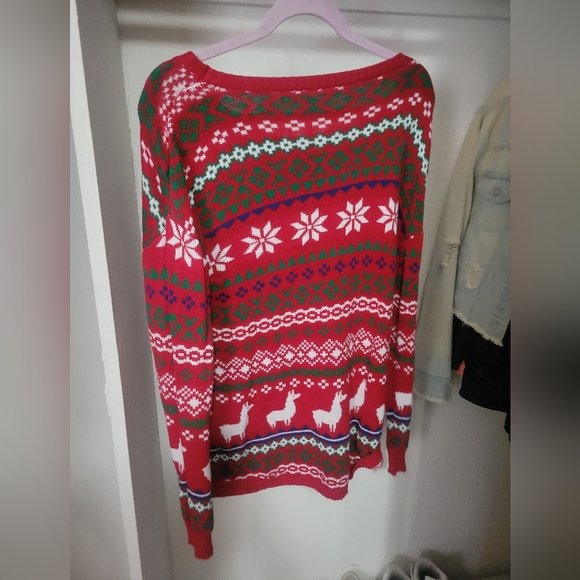 UGLY CHRISTMAS SWEATER 🎅🎅 - Picture 2 of 4